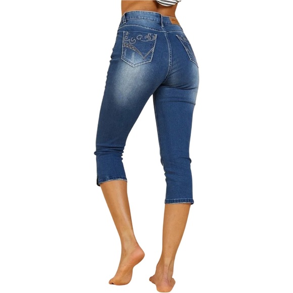 SUZANNE BETRO • Women’s Cropped Capri Jeans - Picture 2 of 8